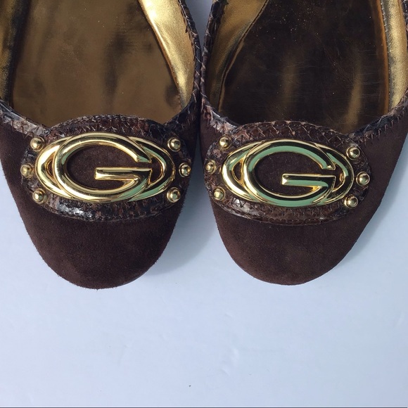 Guess Flats - Picture 1 of 4